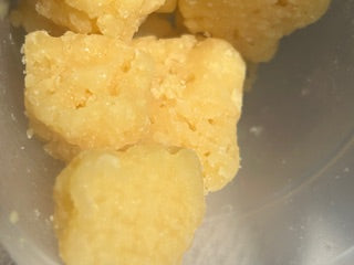 Crumble/Badder (Wedding Cake) 84.23% THCa TheGoodyCorner.com